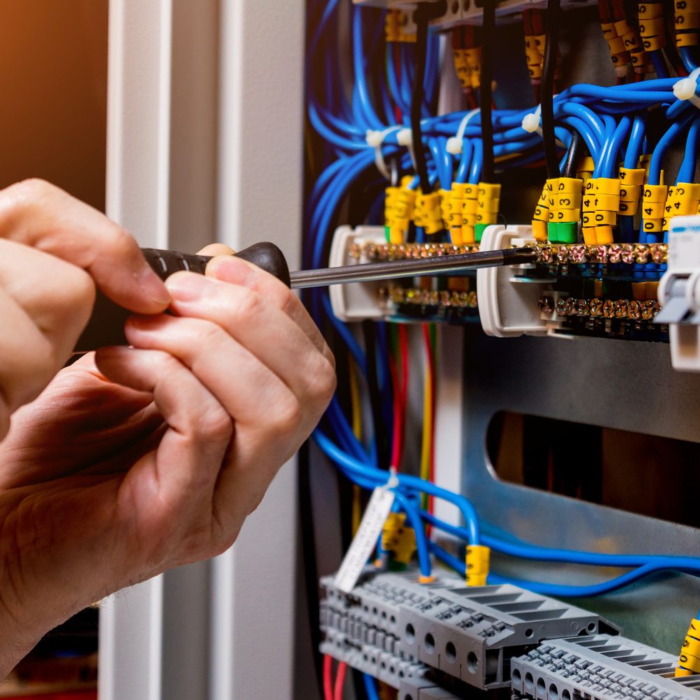 electrician contractors